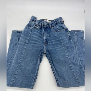 Abercrombie and Fitch High Rise 90s Straight Jean 25s